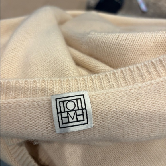 Toteme Beige Knit Cardigan with Tie - Picture 3 of 5